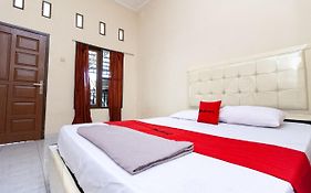 RedDoorz @ Jalan Sidomuncul 2 Jambi